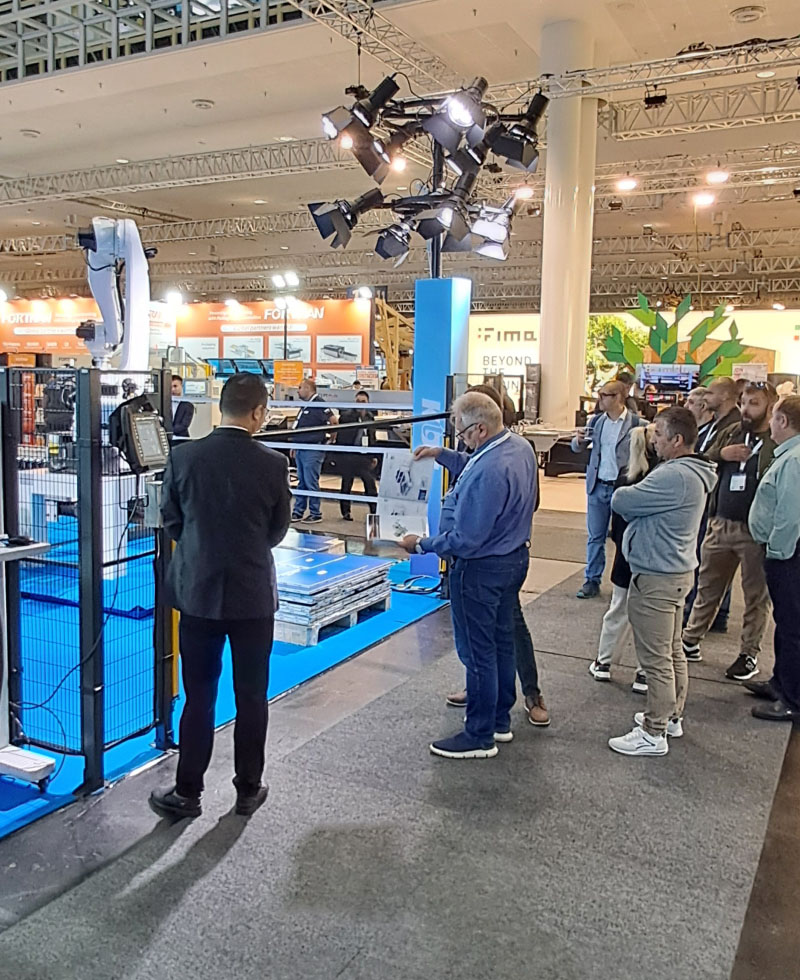 Стенд KDT Machinery на международной выставке деревообрабатывающего оборудования LIGNA 2025